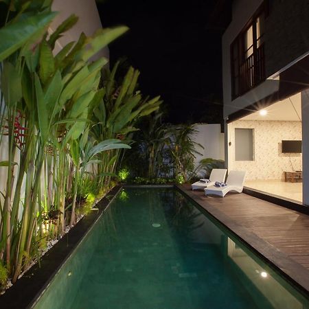 Villa The Kamojang Jimbaran à Kuta Lombok Extérieur photo
